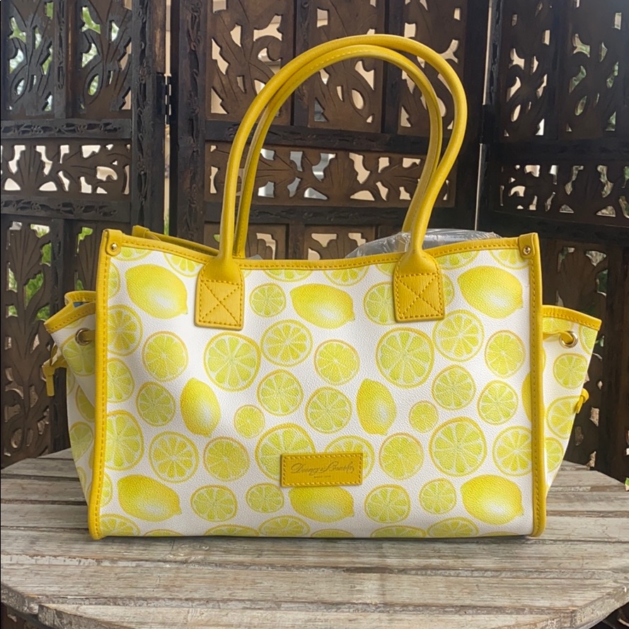 Brand New Dooney Bourke Purse Brand New Dooney Bourke Purse